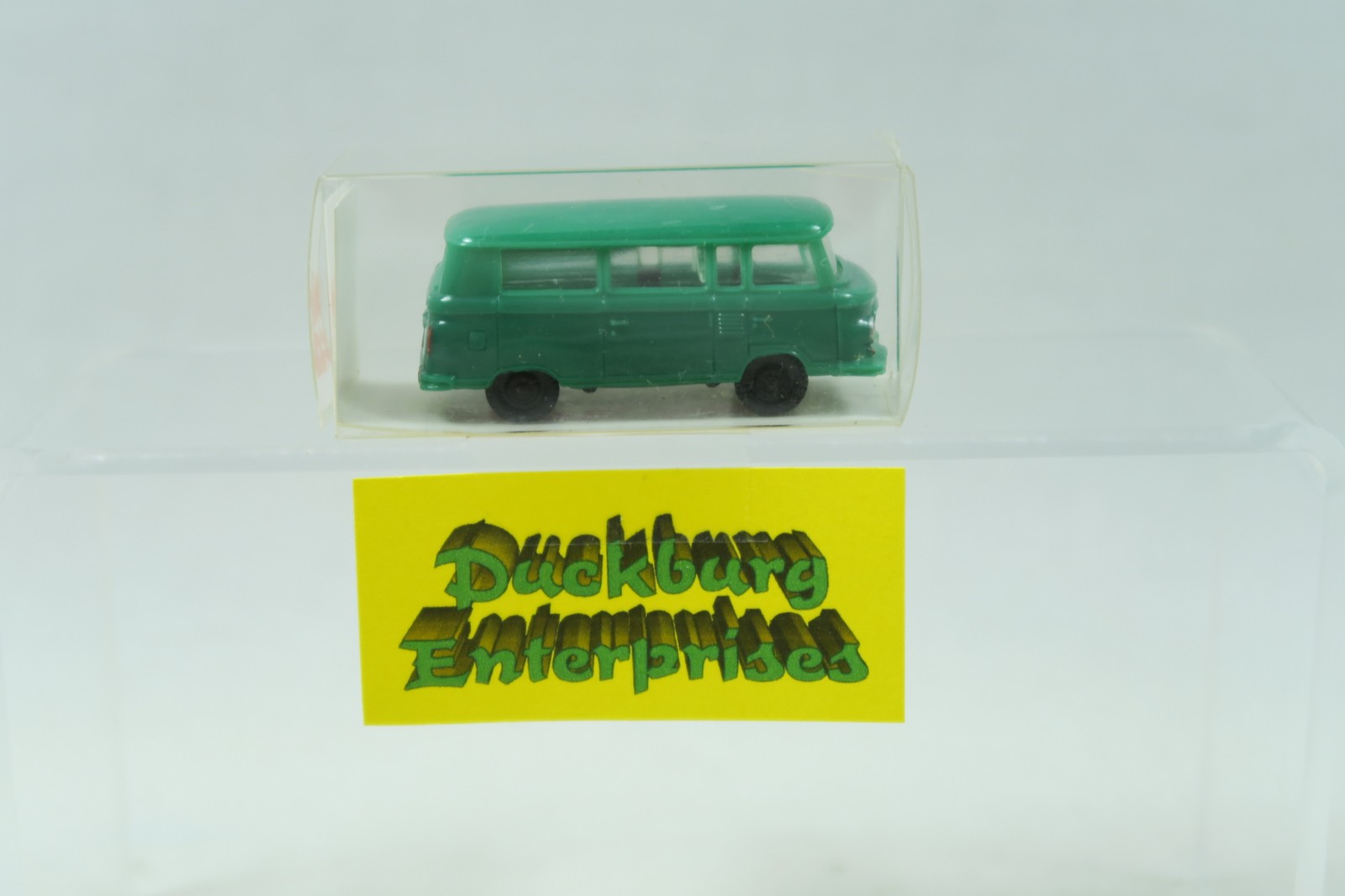 Mini Car 1:87 PKW 1013/2 Barkas B1000 Kleinbus grün in OVP 169687 Mini Car 1:87 PKW 1013/2 Barkas B1000 Kleinbus grün in OVP 169687