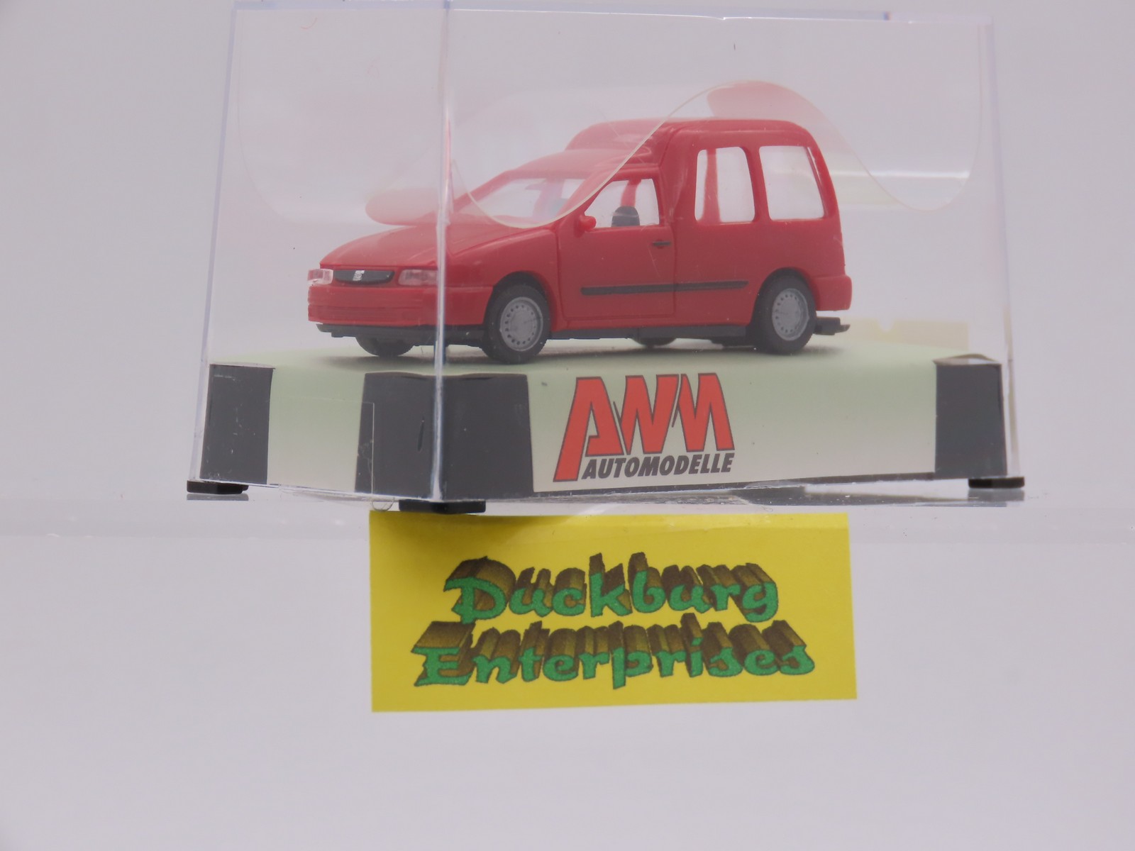 AWM 0200 VW Caddy Kombi rot in OVP 1:87 192877 AWM 0200 VW Caddy Kombi rot in OVP 1:87 192877