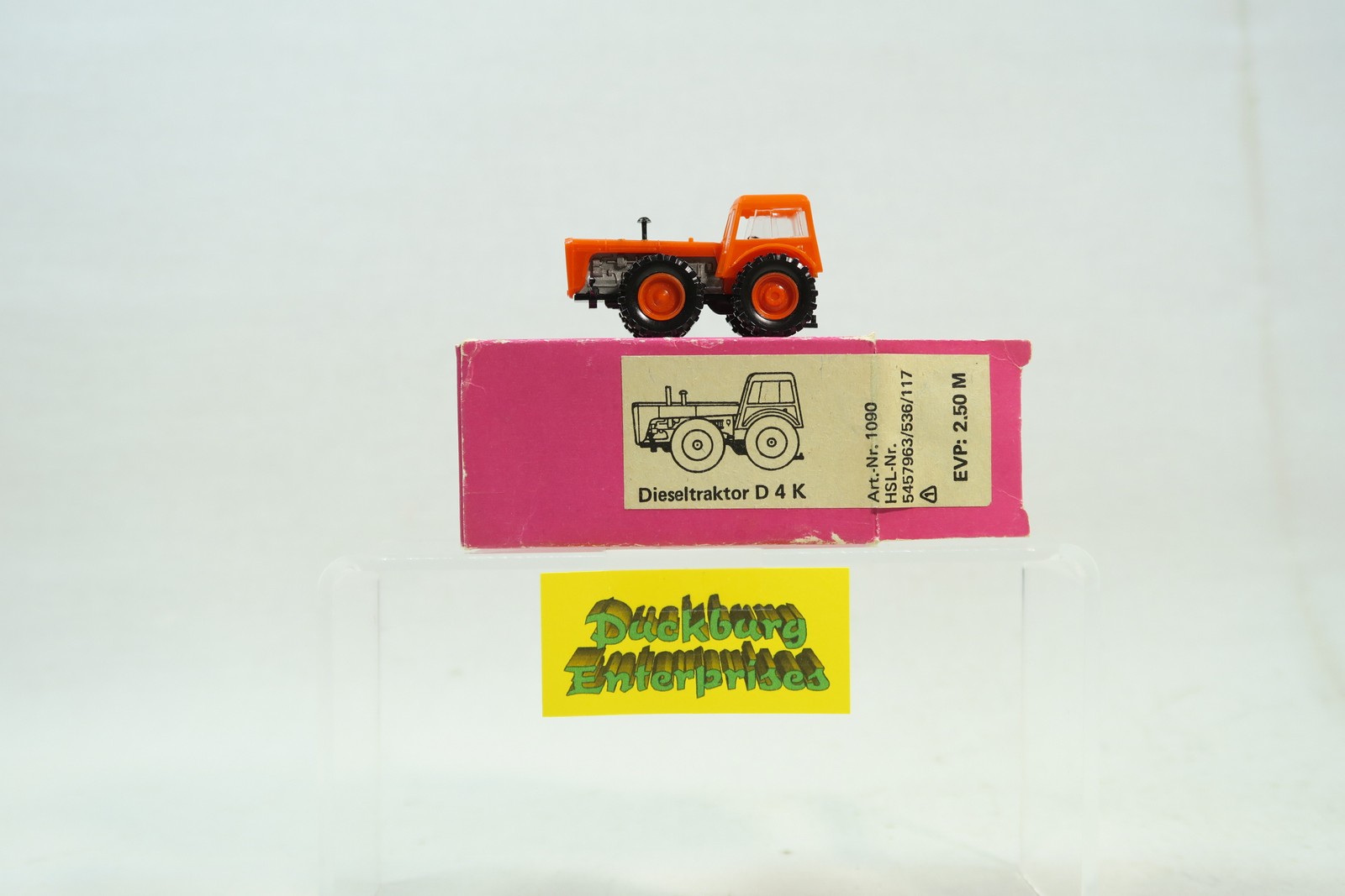 DDR Mini Car 1:87 LKW x Dieseltraktor D 4 K (leicht beschädigt) in OVP 174739 DDR Mini Car 1:87 LKW x Dieseltraktor D 4 K (leicht beschädigt) in OVP 174739