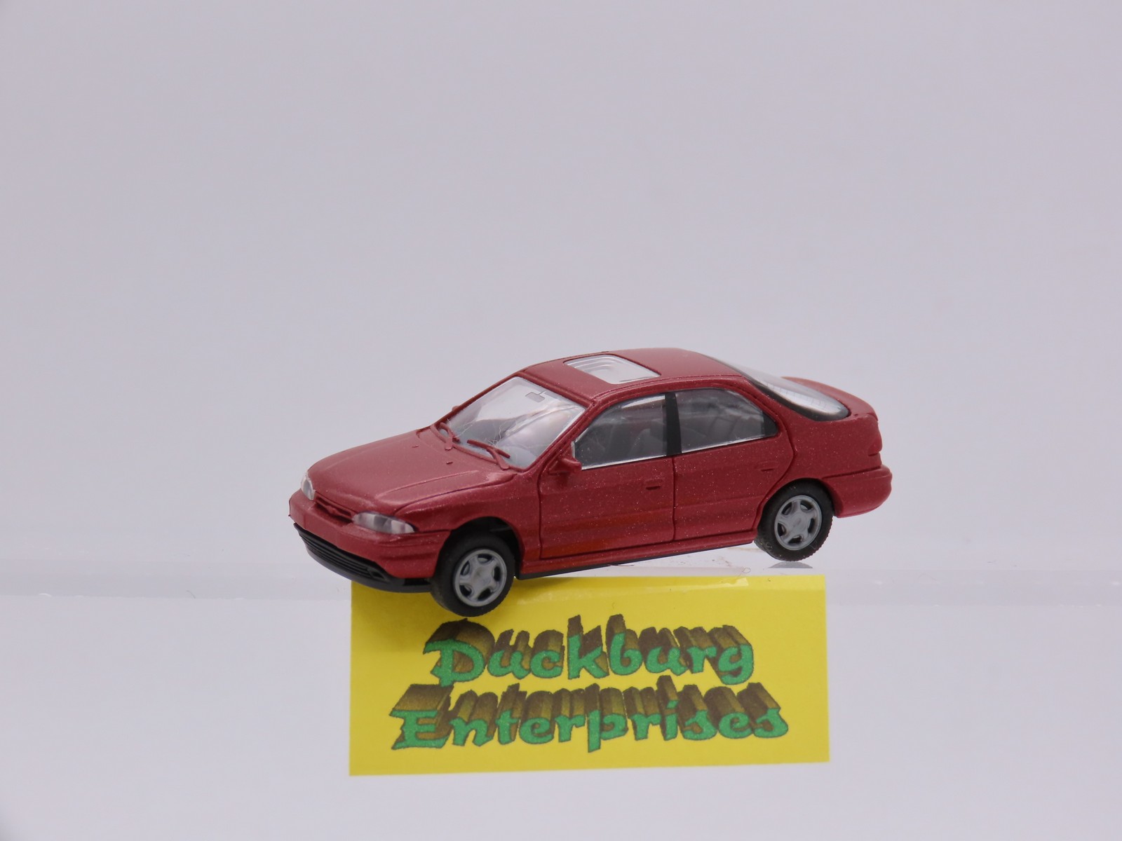 Rietze x Ford Mondeo Ghia rot metallic  lose 1:87 187951