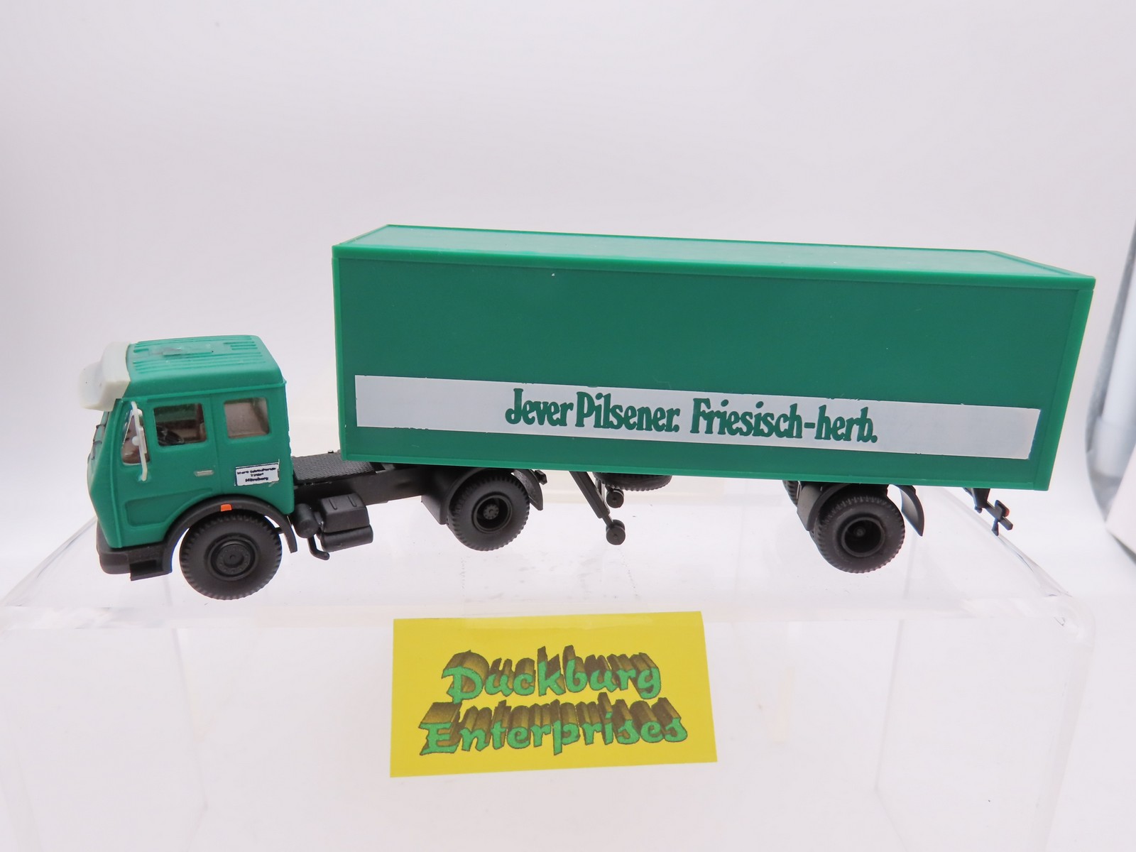 Kibri 1:87 LKW x Mercedes MB Koffer SZ Jever Pilsener lose 178871 Kibri 1:87 LKW x Mercedes MB Koffer SZ Jever Pilsener lose 178871