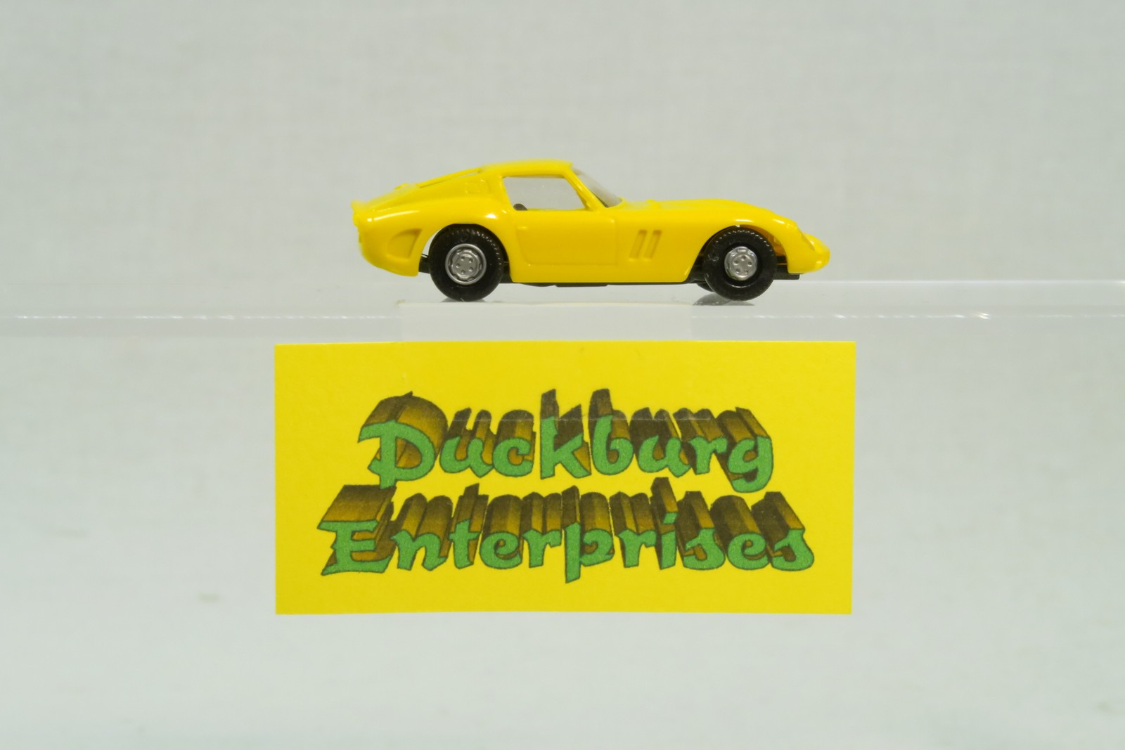 Praline 1:87 PKW x Ferrari 250 GTO hellgelb  lose 183475