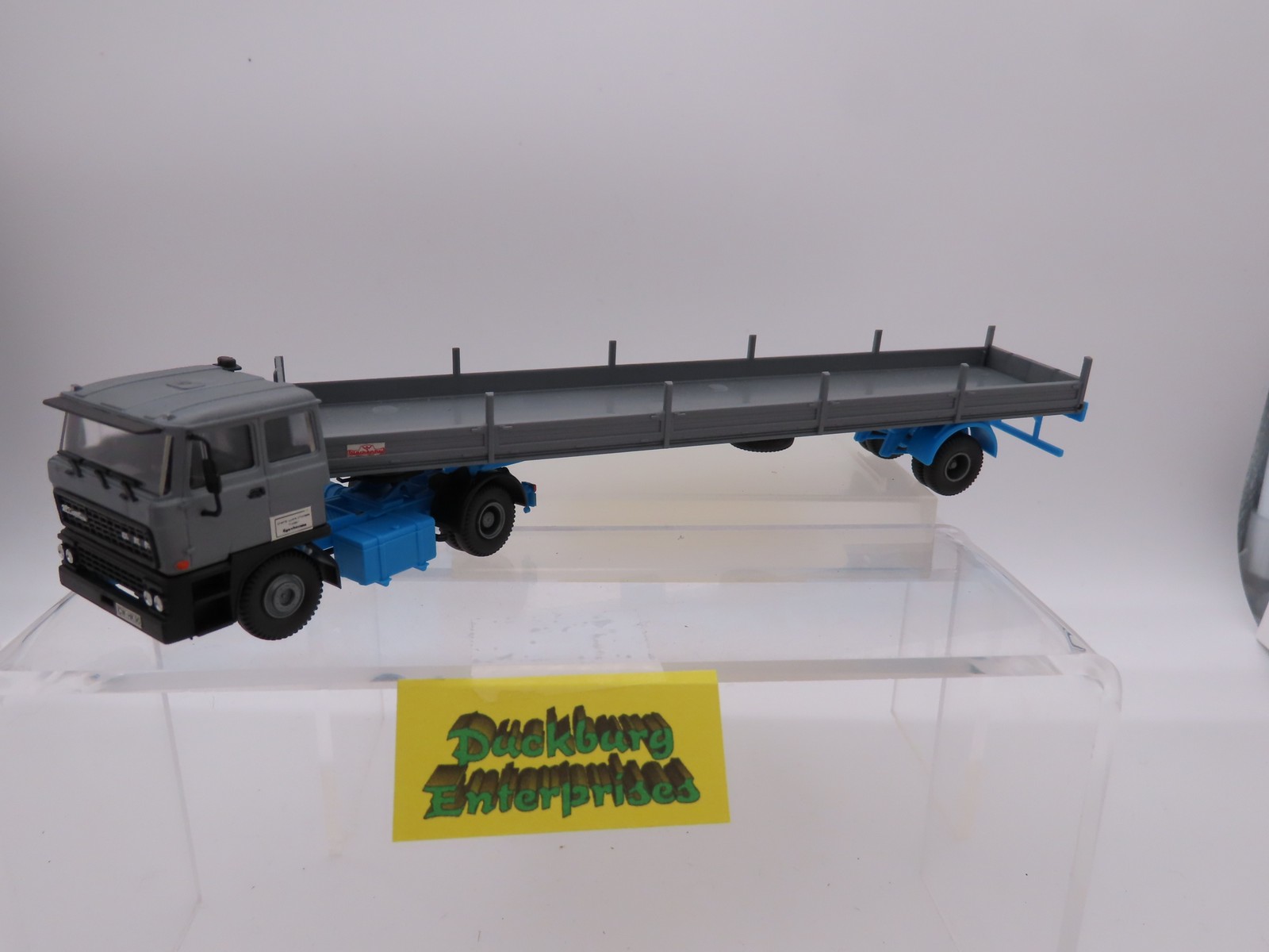 Kibri 1:87 LKW x DAF Sattelzug mit Rungenauflieger lose 178831 Kibri 1:87 LKW x DAF Sattelzug mit Rungenauflieger lose 178831