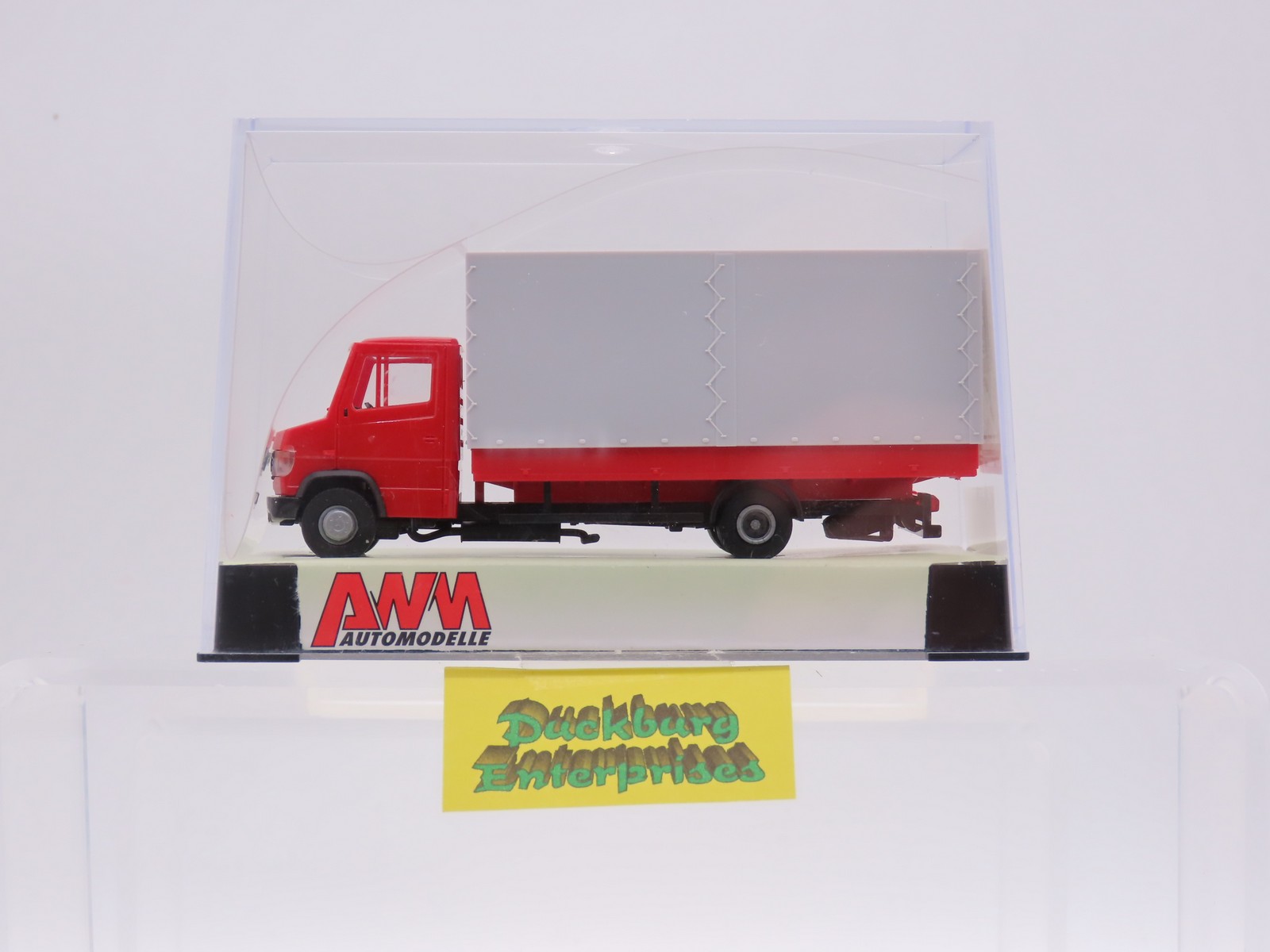 AMW 3610 Mercedes Benz Vario mit Pritsche rot grau in OVP 1:87 188095