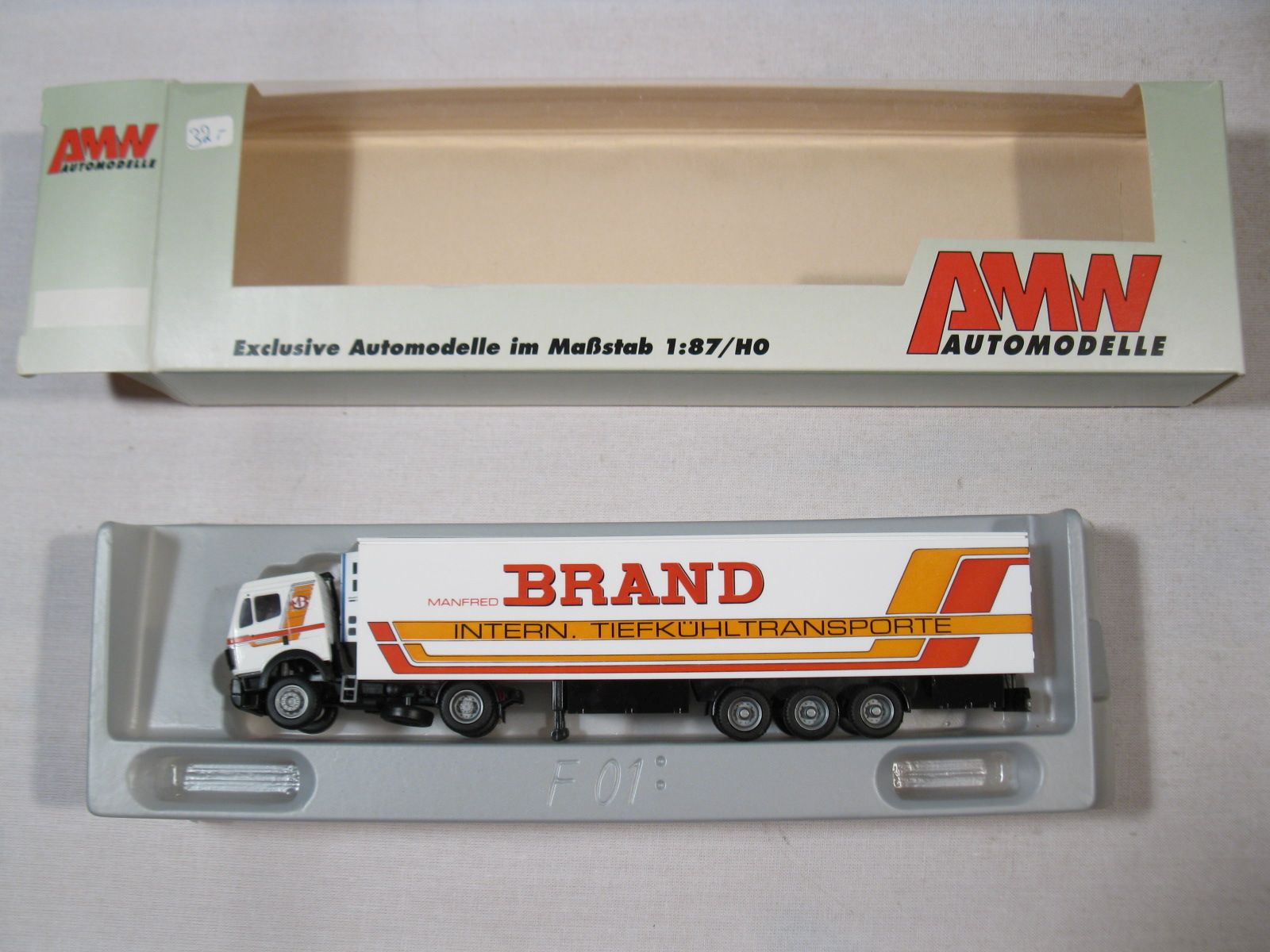 AMW Mercedes Benz Kühl Sattelzug  Brand Transporte  in OVP 1:87 h413