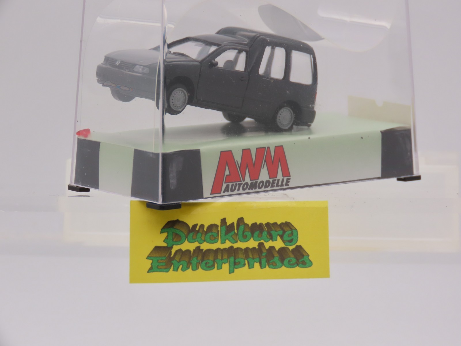 AWM 0720 VW Caddy II Kombi schwarz in OVP 1:87 192857