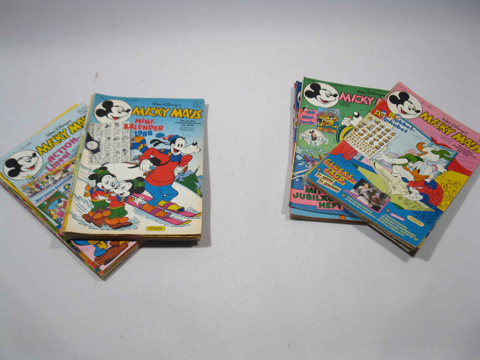30 Micky Maus Hefte von 1988 , z.T. mit Beilagen Ehapa Verlag 110101 30 Micky Maus Hefte von 1988 , z.T. mit Beilagen Ehapa Verlag 110101