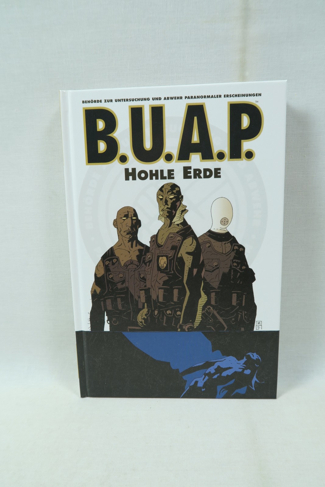 B.U.A.P. Nr. 1 Hohle Erde HC Comic Cross Cult im Zustand (1).137037 B.U.A.P. Nr. 1 Hohle Erde HC Comic Cross Cult im Zustand (1).137037