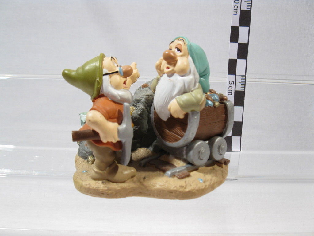Schneewittchen Disney Store 90er Jahre: Zwerge im Bergwerg 60492 Schneewittchen Disney Store 90er Jahre: Zwerge im Bergwerg 60492
