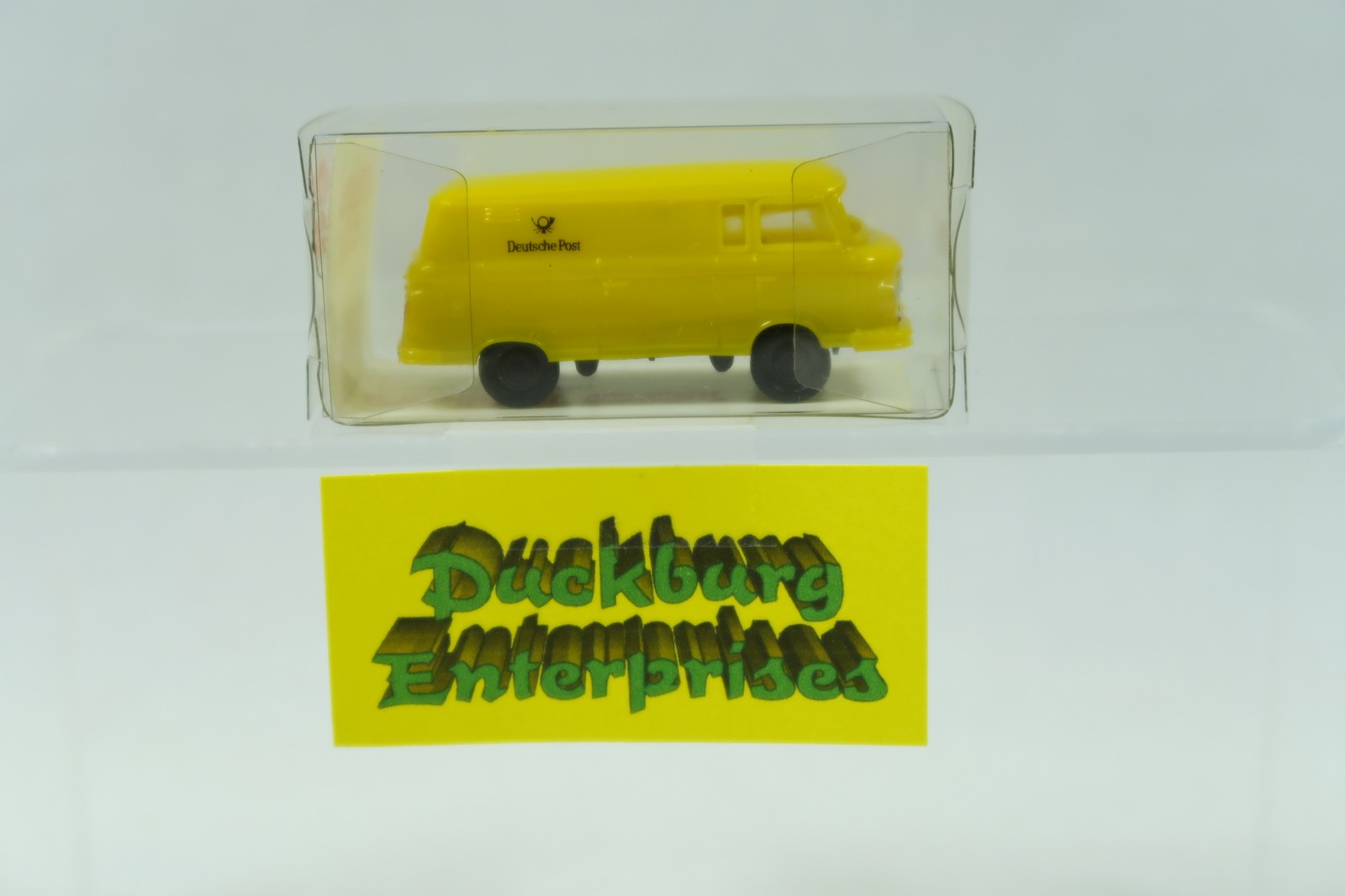 Mini Car 1:87 PKW 1013/8 Barkas B1000 Deutsche Post in OVP 169655 Mini Car 1:87 PKW 1013/8 Barkas B1000 Deutsche Post in OVP 169655