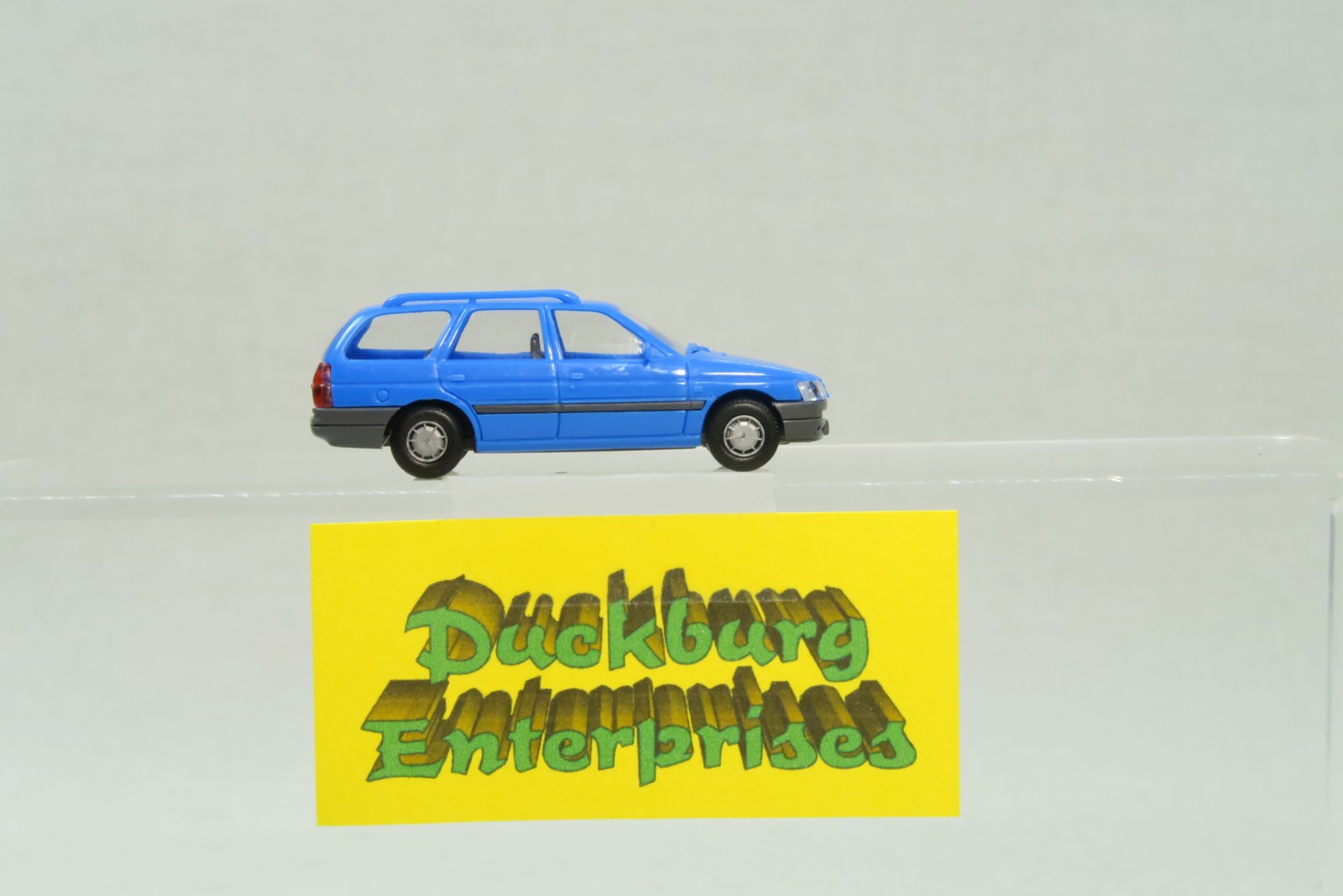 Rietze 1:87 PKW x Ford Escort Kombi blau lose 181378 Rietze 1:87 PKW x Ford Escort Kombi blau lose 181378