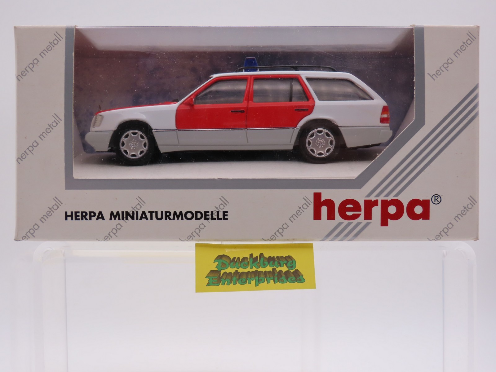 Herpa 070218 Mercedes Benz E 320 T-Modell Notarztin OVP 1:43 179173