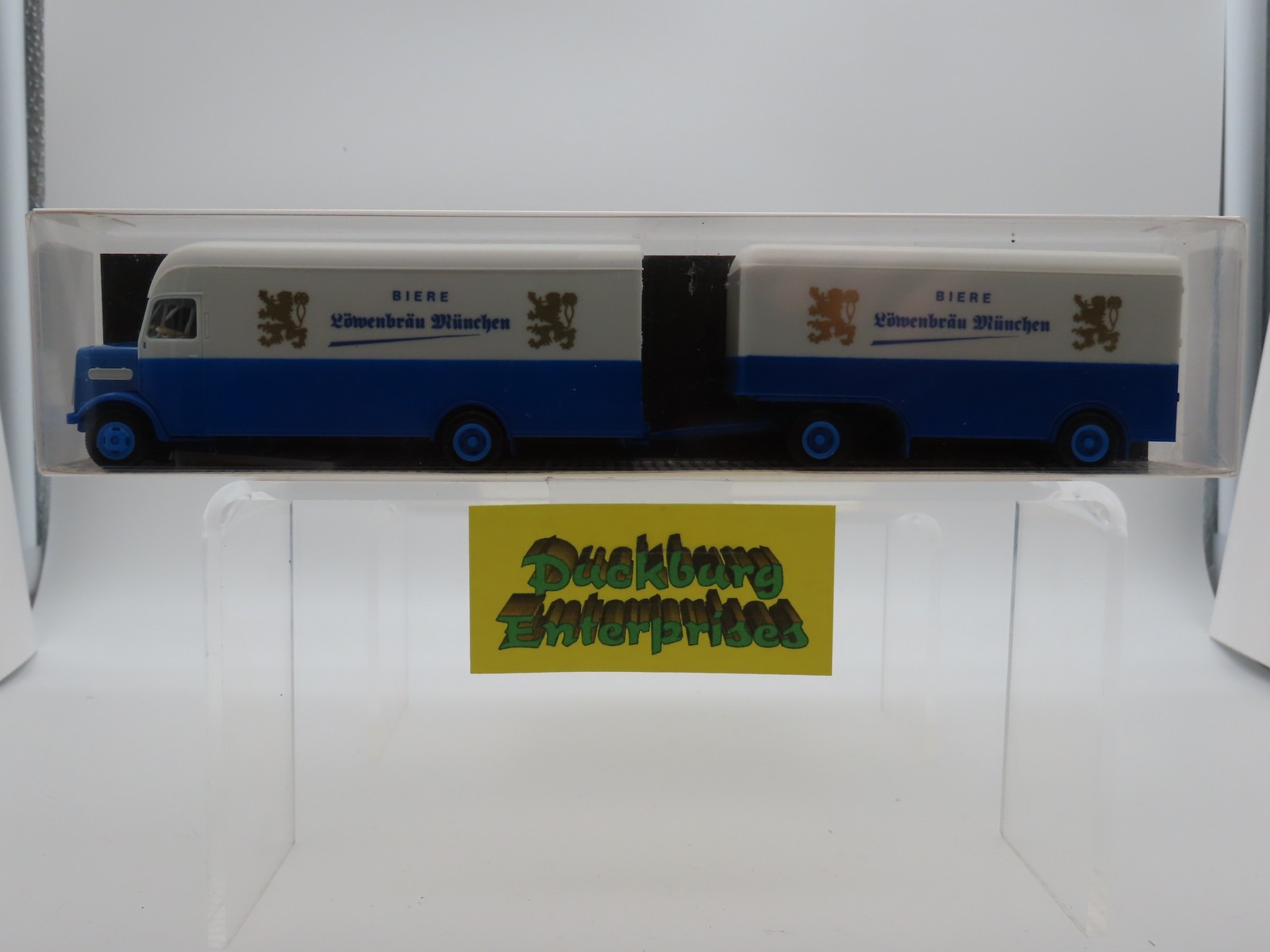 Albedo1:87 LKW x MAN Hängerzug Löwenbräu München in OVP 178069 Albedo1:87 LKW x MAN Hängerzug Löwenbräu München in OVP 178069