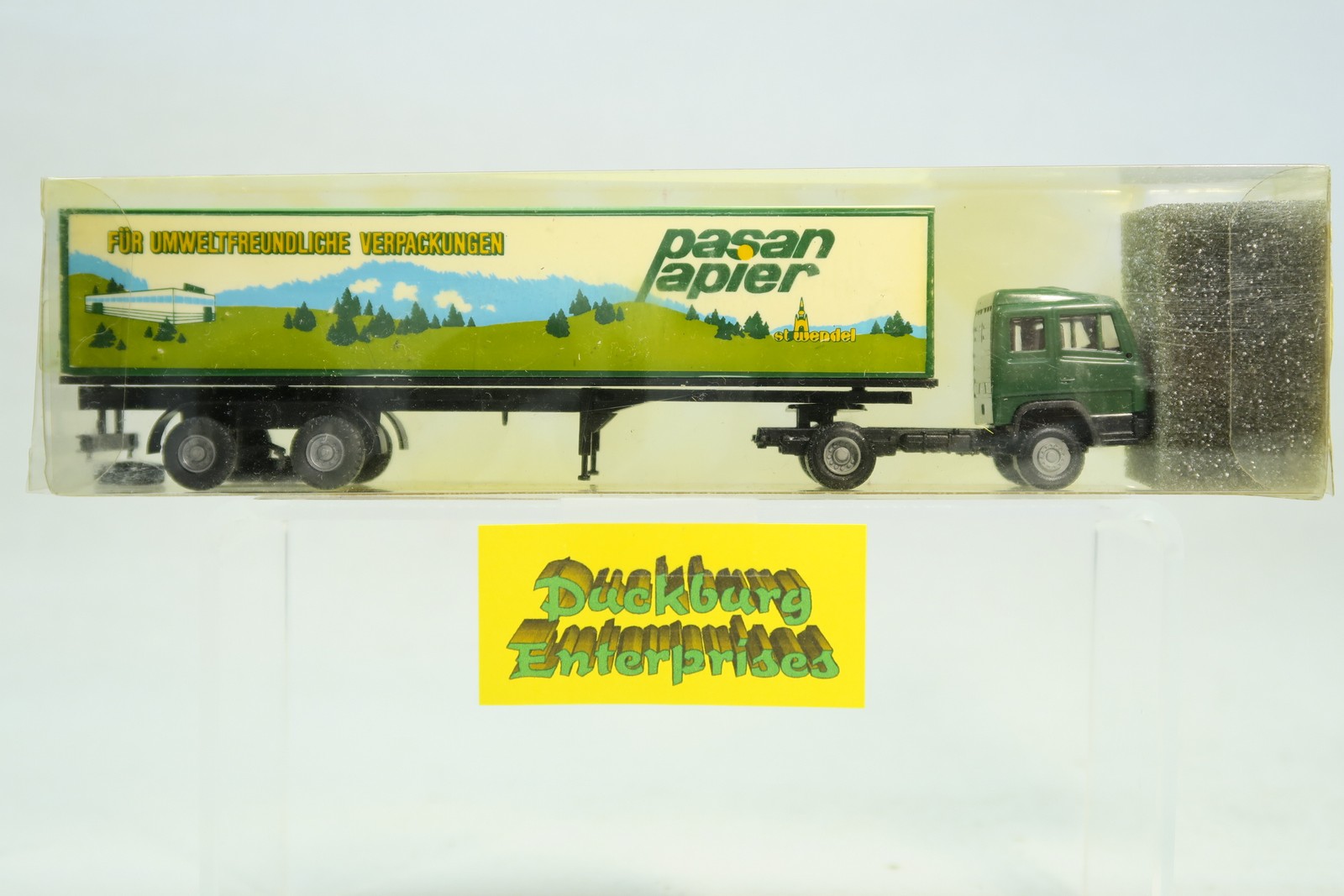 Praline / Revell  1:87 LKW 83504 Mercedes Benz 1320 Pasan Papier OVP 174761