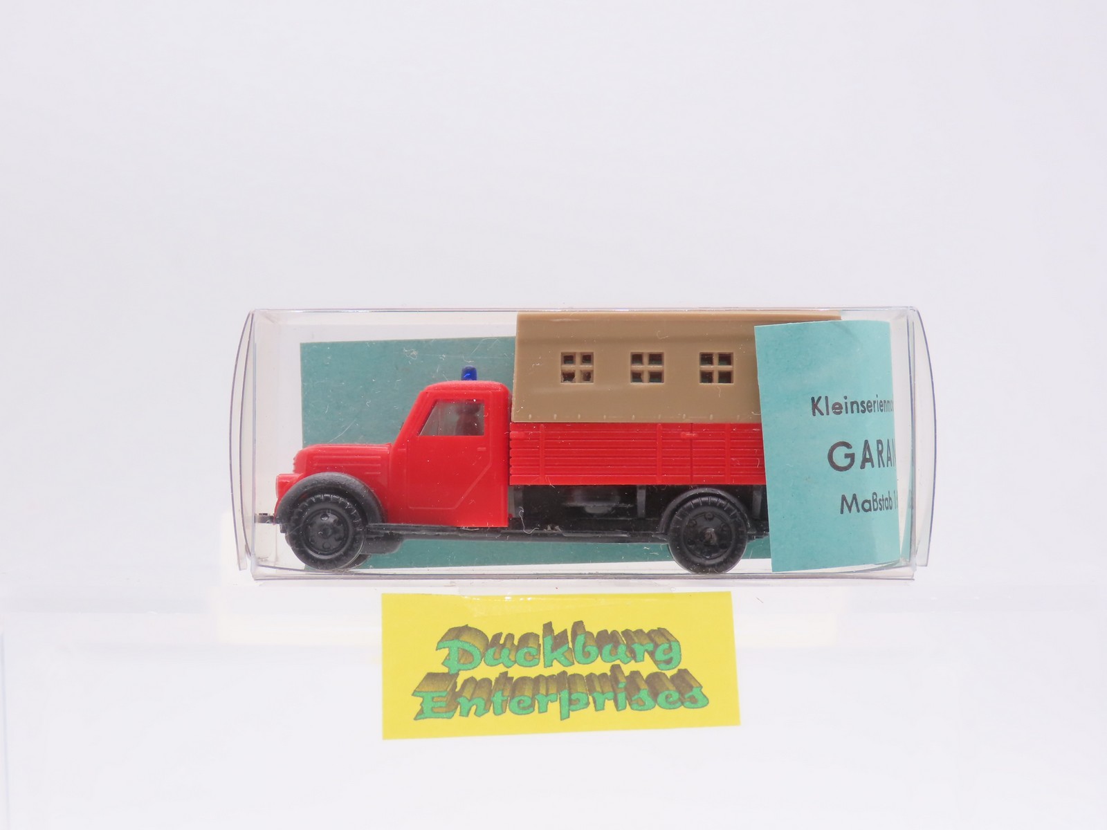 BEKA x Garant Feuerwehr Pritsche Mannschaftswagen rot in OVP 1:87 188105