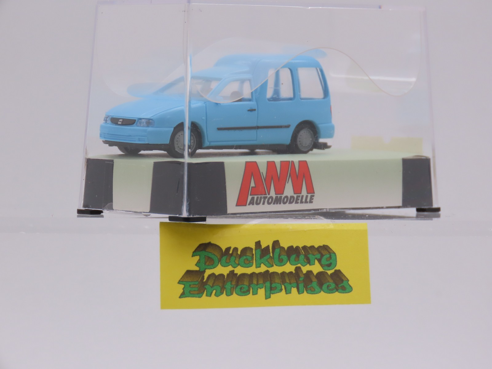 AWM 0200 VW Caddy Kombi hellblau in OVP 1:87 192879 AWM 0200 VW Caddy Kombi hellblau in OVP 1:87 192879
