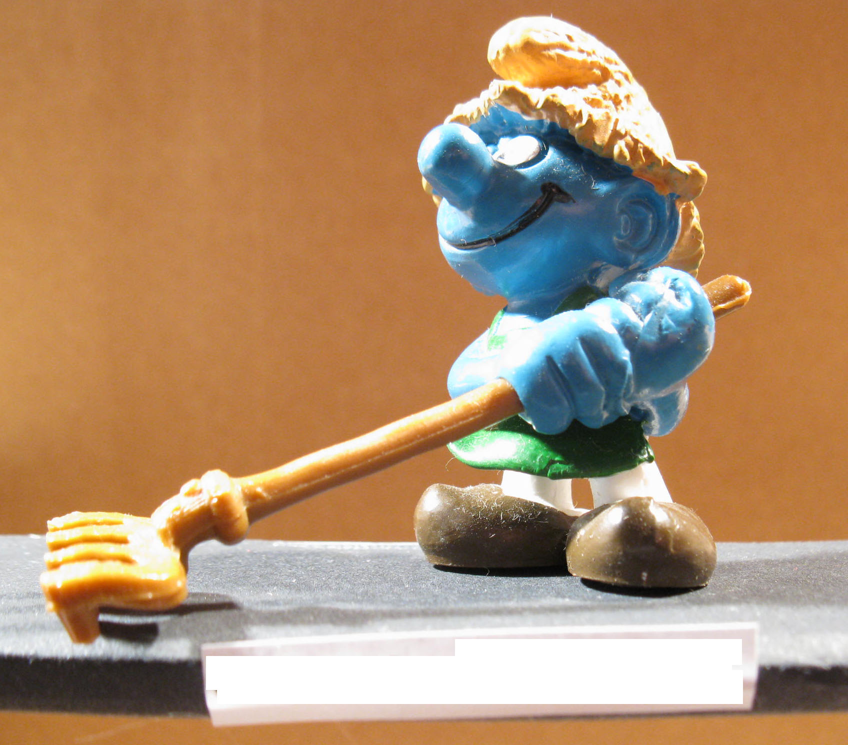 Gärtner Schlumpf Harke Variante 156a/1  Schleich # 20138 smurf puffi schtroumpf 28246