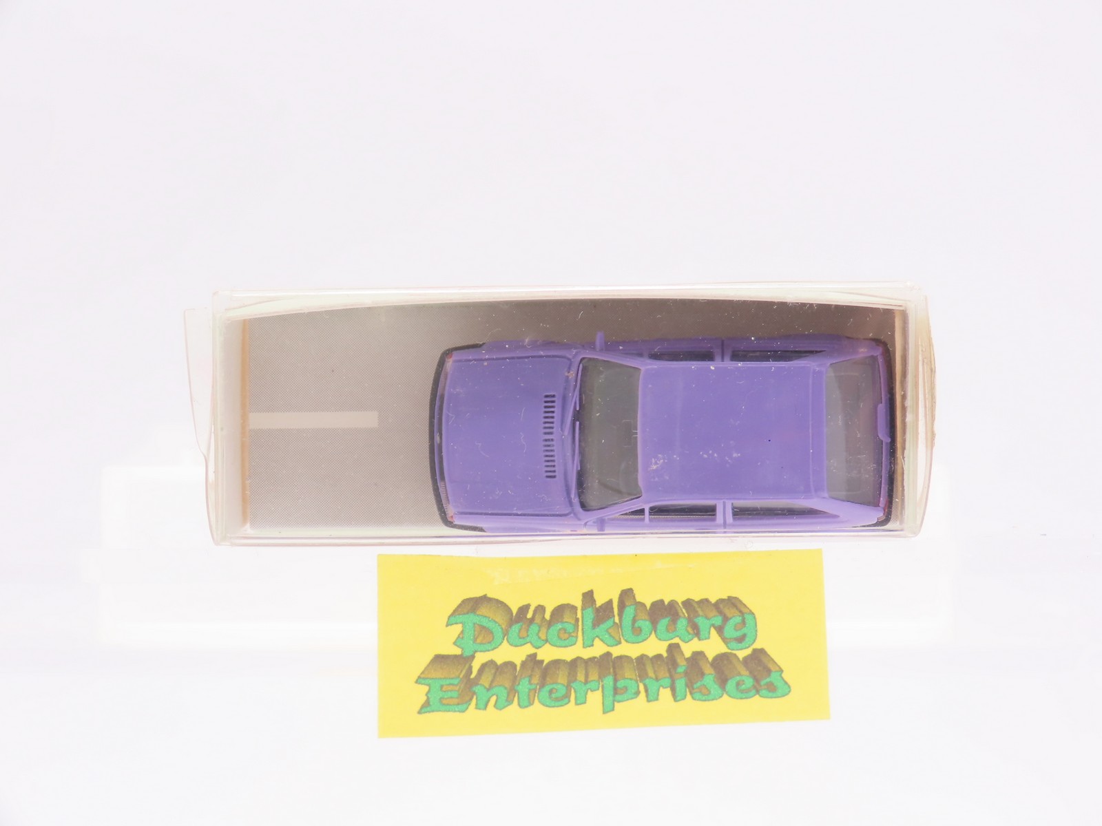 AMW 72075 VW Polo Milka lila in OVP 1:87 192469