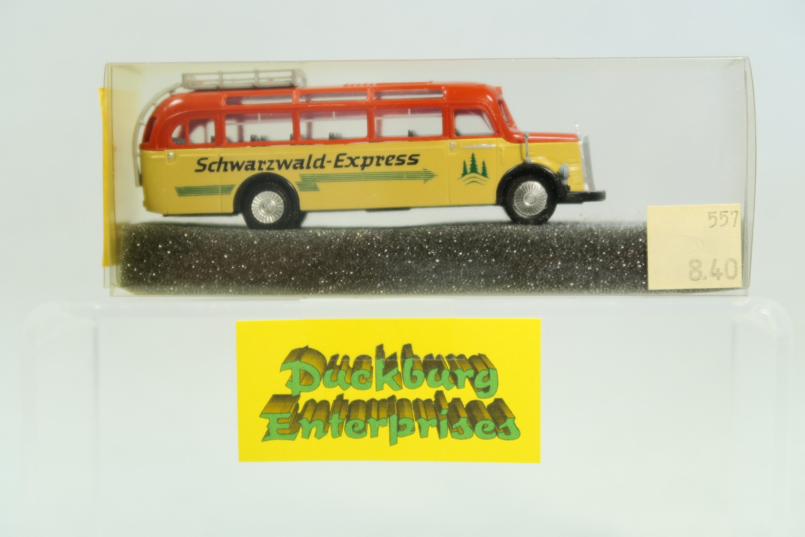 Praline / Revell 1:87 BUS81023 Mercedes Bus 03500 Schwarzwaldexpress 174749 Praline / Revell 1:87 BUS81023 Mercedes Bus 03500 Schwarzwaldexpress 174749